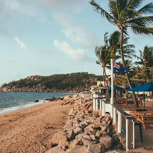 Nomads Magnetic Island (adults Only) Vandrarhem